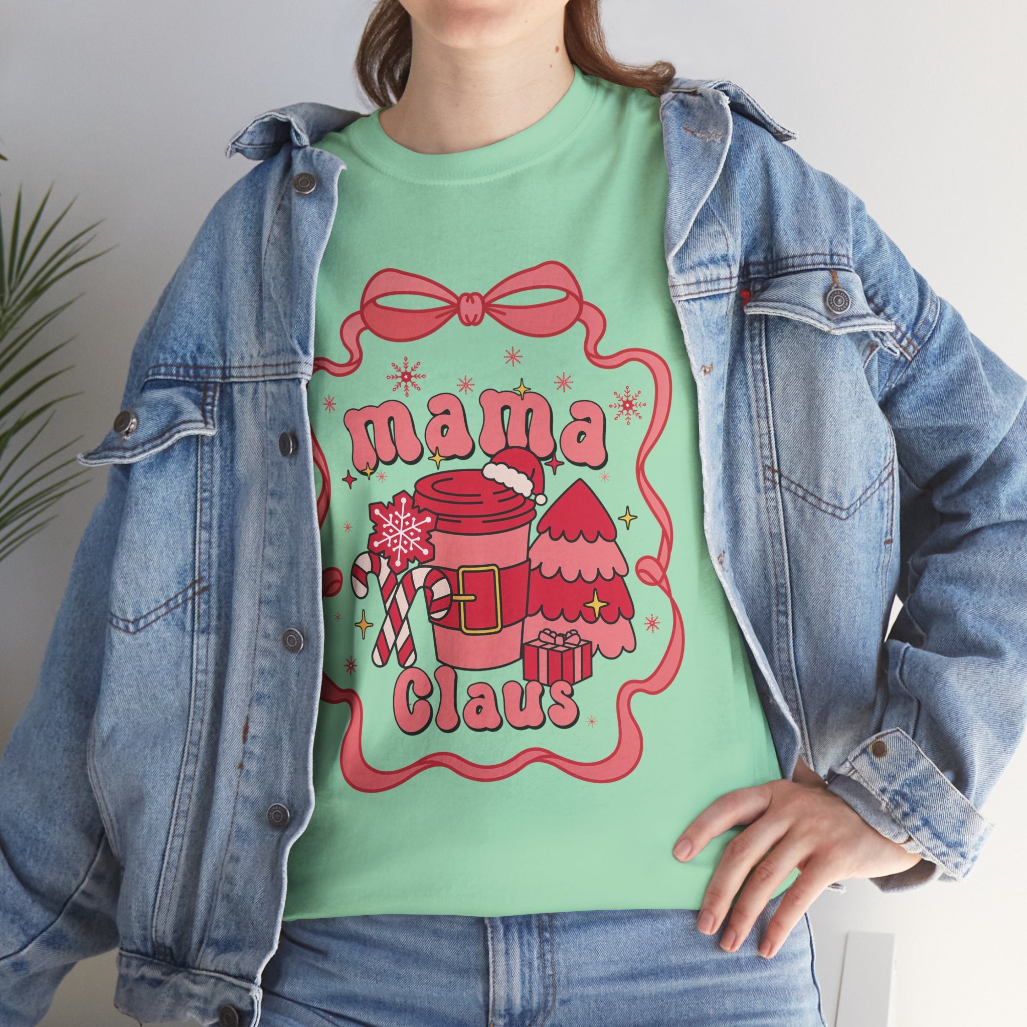 Mama Claus T‑Shirt — Festive Holiday Mom Tee