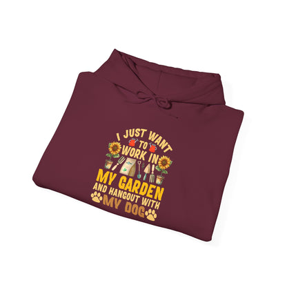 Gardening & Dog Lover Hoodie - Cozy Unisex Sweatshirt for Garden Enthusiasts, Perfect Gift for Pet Owners, Relaxed Style for Outdoors