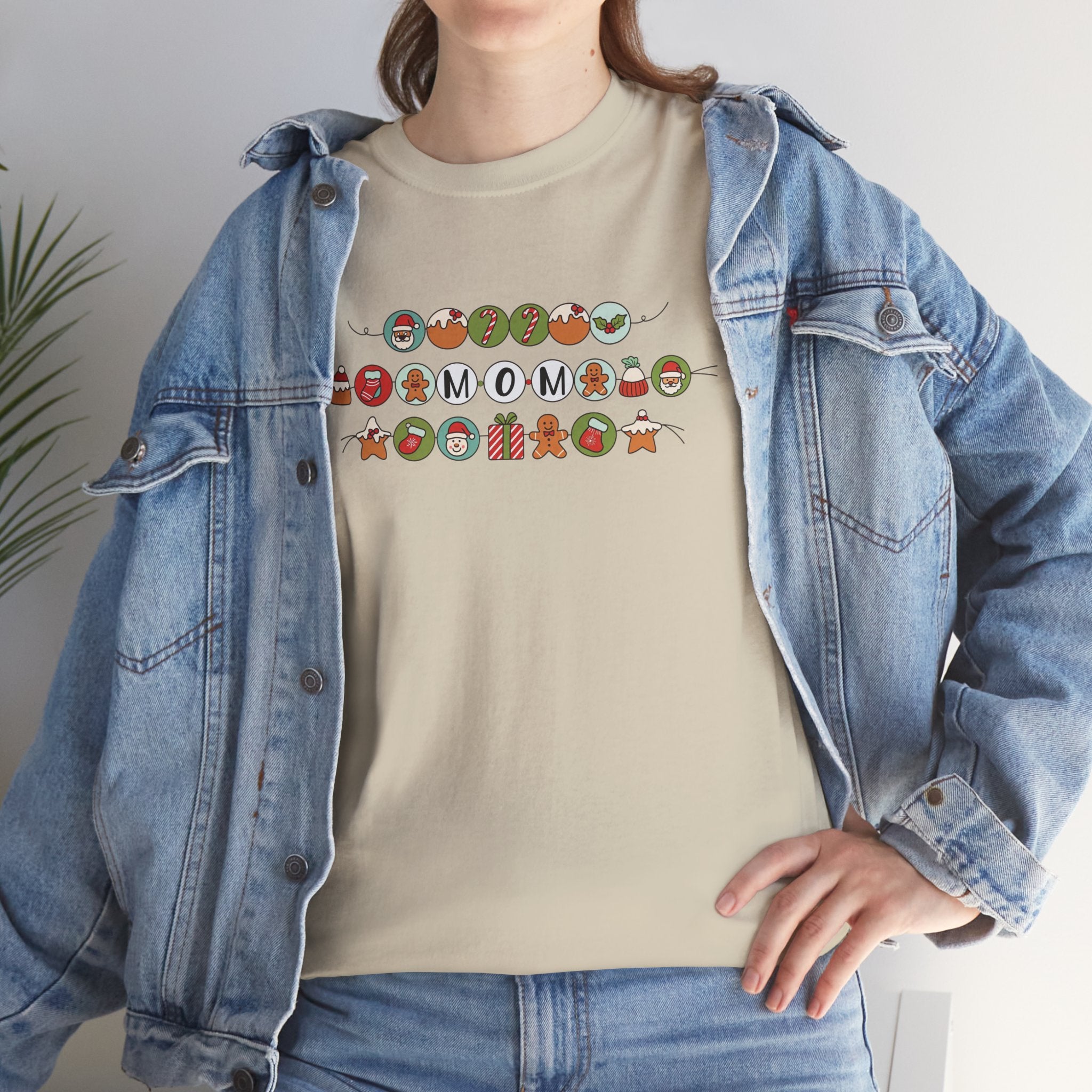 Mom Retro Ornament Graphic Tee
