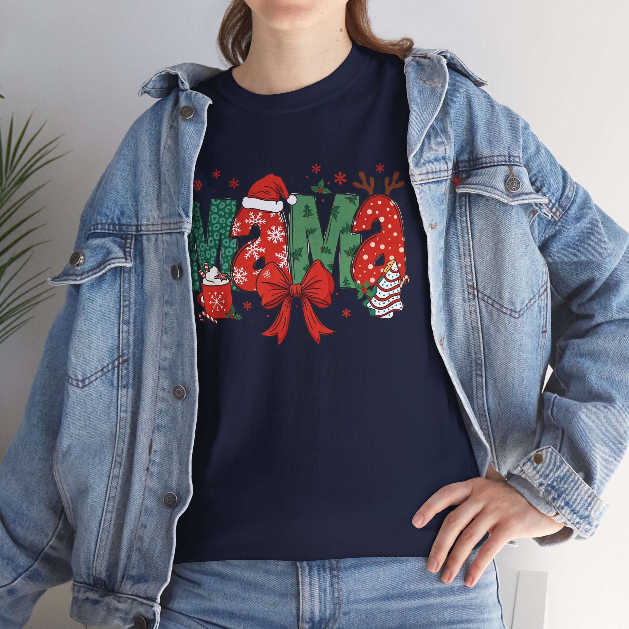 Mama T‑Shirt – Festive Holiday Mama Graphic Tee