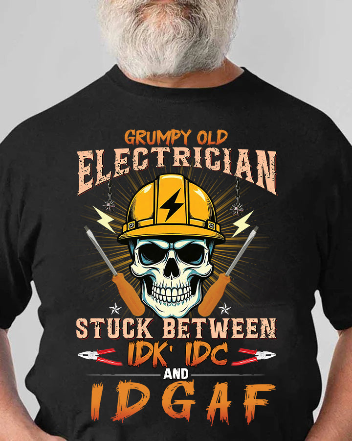 Grumpy Old Electrician Funny T-Shirt